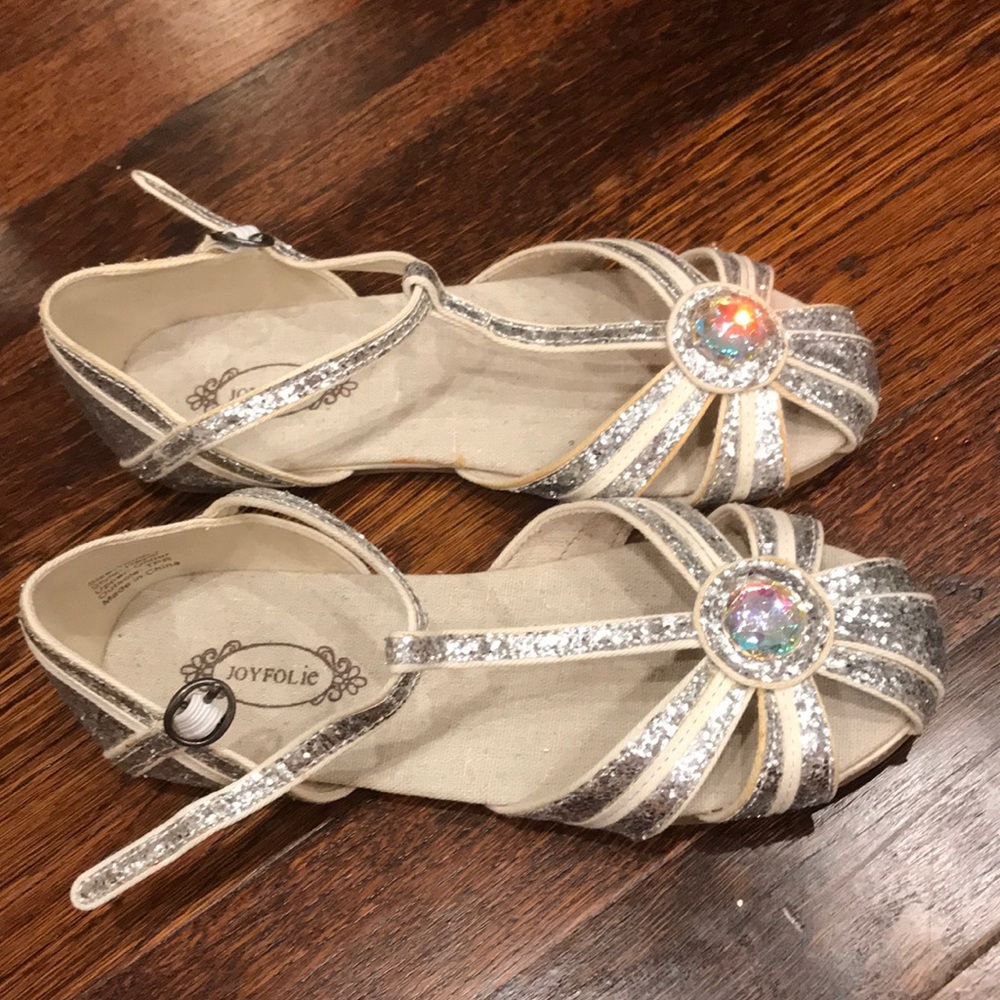 Joyfolie silver shoes